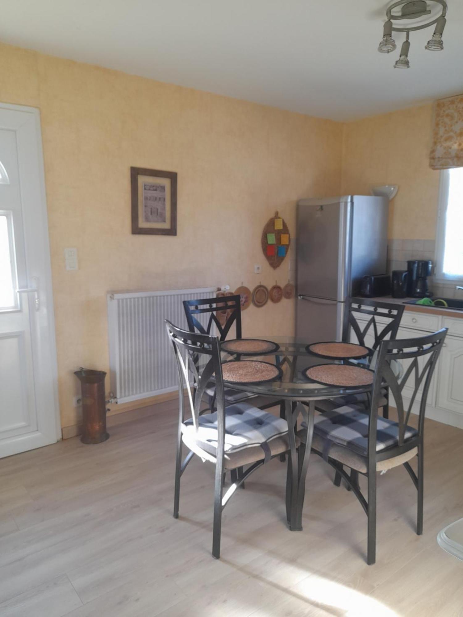 L'Abri Des Ames Apartment Gerponville Bagian luar foto